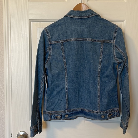 Old Navy Non-Stretch Jean Jacket - Picture 3 of 4